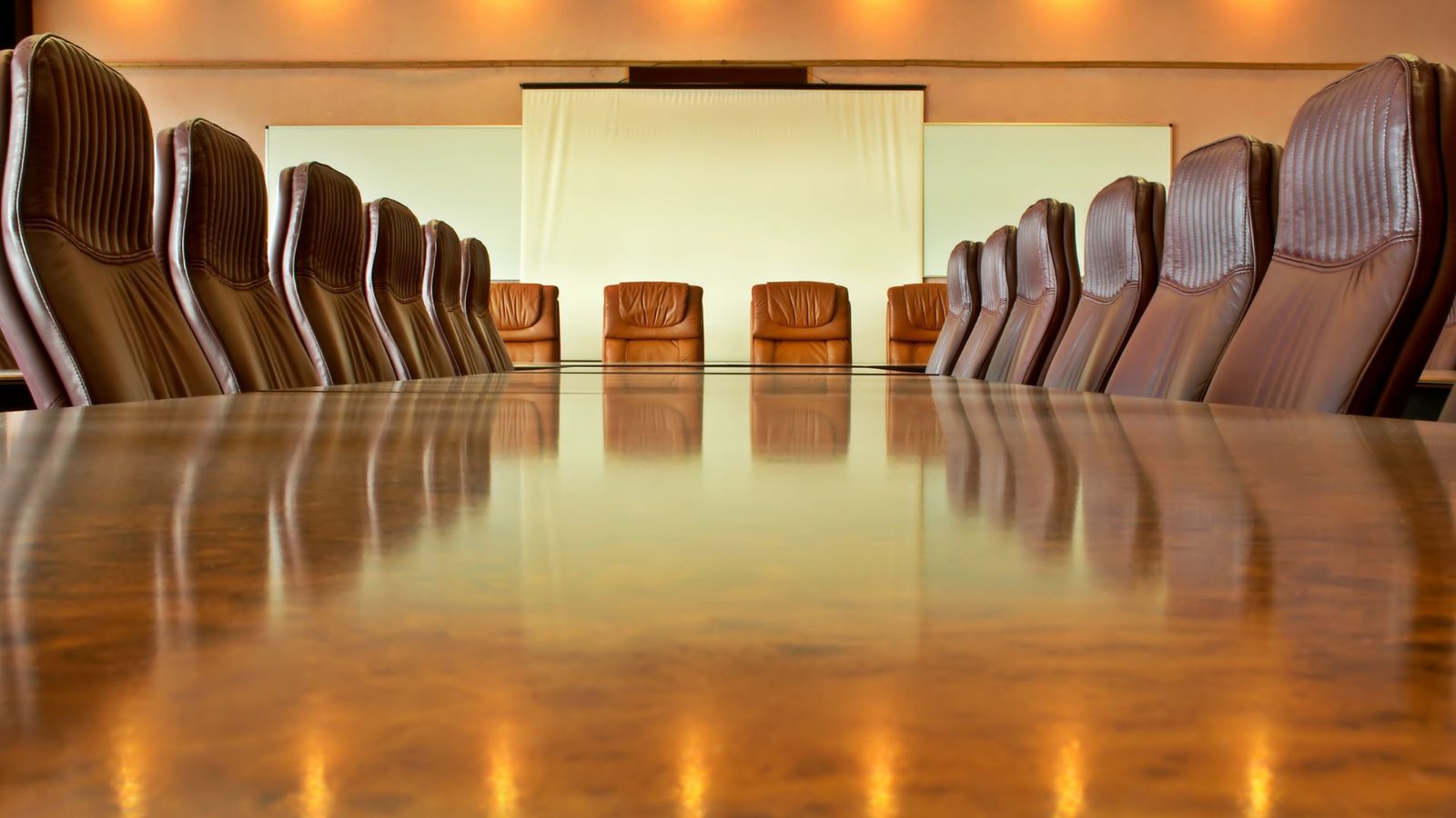 Boardroom and conference room systems designed for professional meetings in Puerto Rico.